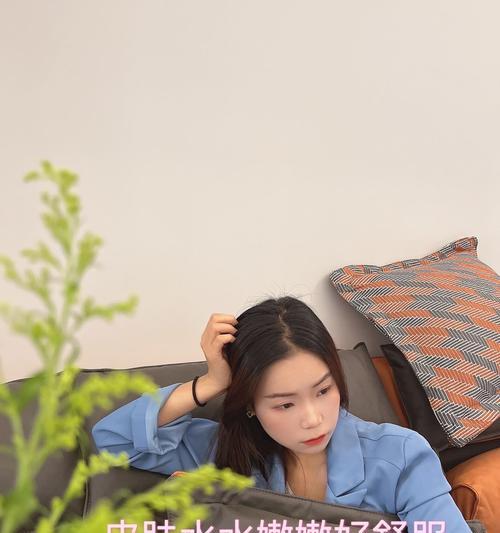 CC皮肤怎么使用教程（一步步教你如何激活和应用CC皮肤，让游戏体验与众不同）