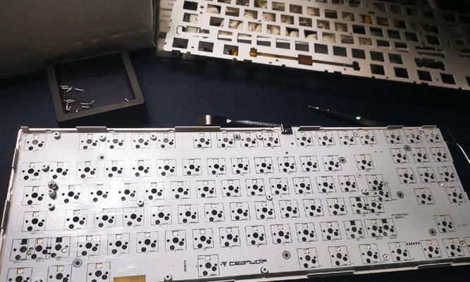 拆解联想B590键盘的详细教程（了解如何安全拆解和清洁您的联想B590键盘）
