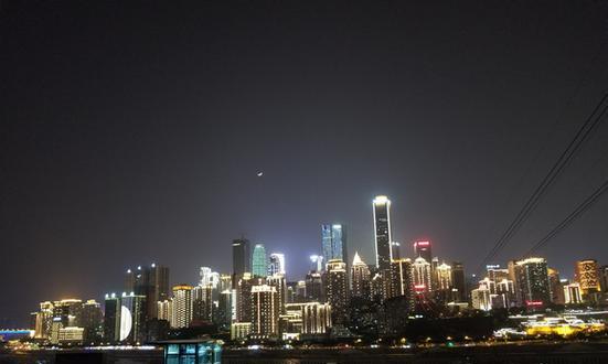 用S8相机捕捉夜景之美（探索S8相机夜景模式的独特魅力）