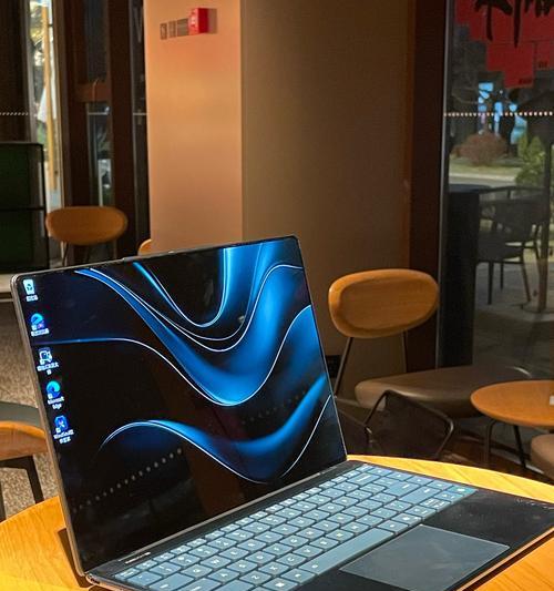 联想Yoga211的评价及性能分析（探索Yoga211的功能与设计，为您提供绝佳用户体验）